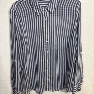Covington Essentials  Women’s Blue Striped Button down adjustable sleeves XL